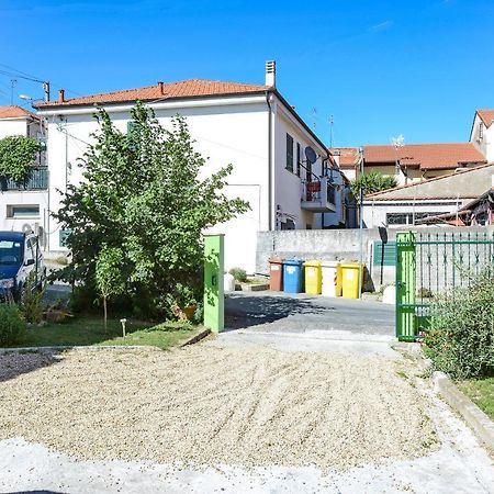 Agriturismo La Casa Degli Zii Albenga Bagian luar foto