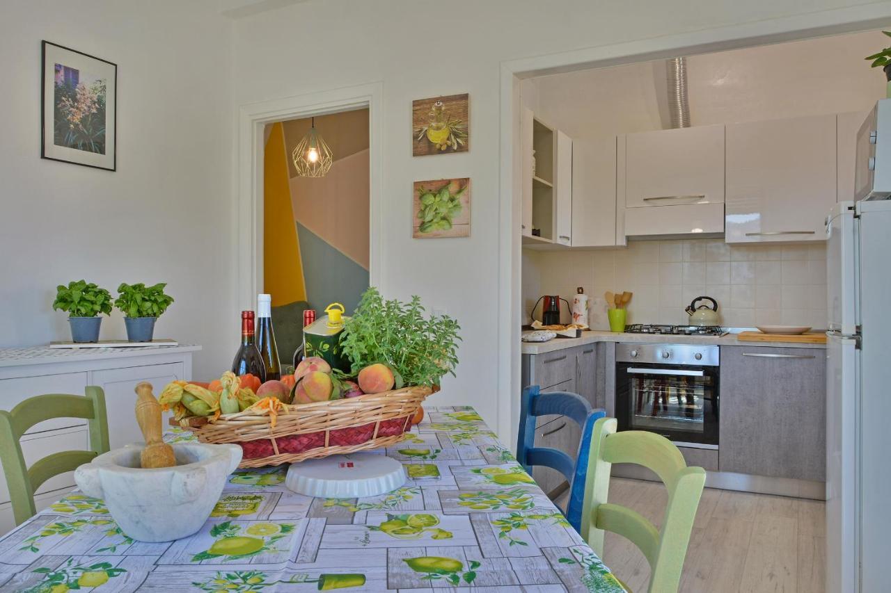 Agriturismo La Casa Degli Zii Albenga Bagian luar foto